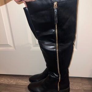 Landau Black Leather Footwear